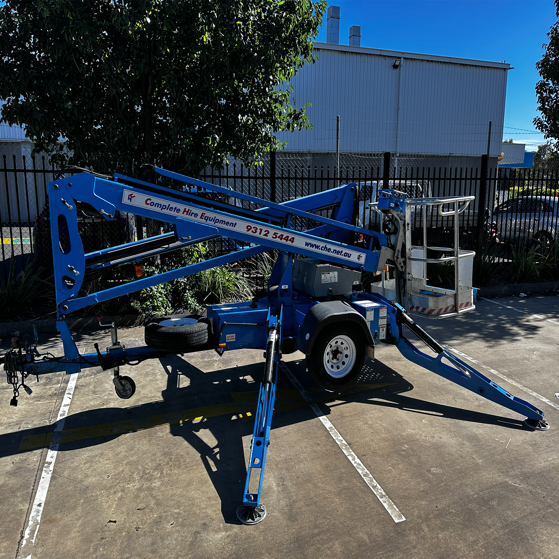34ft Electric Cherry Picker (Towable) - Image 4