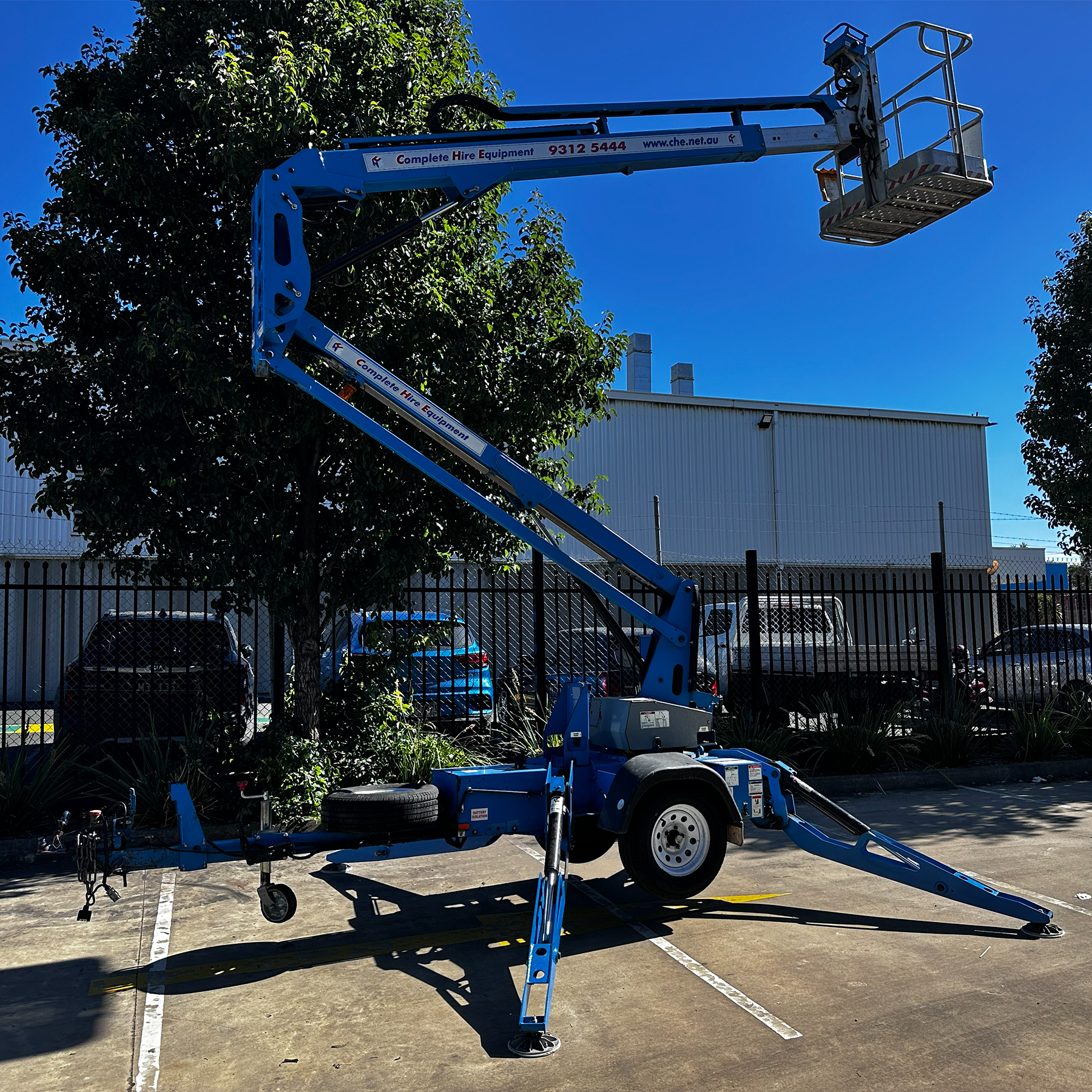 34ft Electric Cherry Picker (Towable) - Image 6